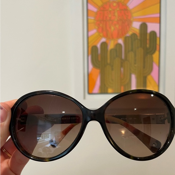 Coach Sunglasses HC 8008 - Picture 8 of 8